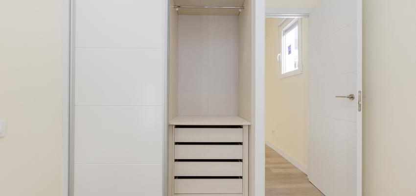 Dormitorio, Pasillo Estilo tradicional Color rosa  diseñado por Singular EDAE | Gremio 