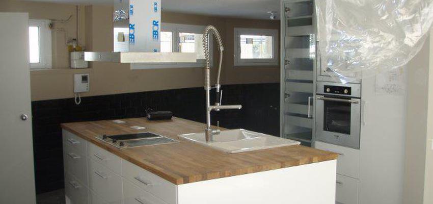 Cocina Estilo contemporaneo Color rosa  diseñado por cesar | Gremio | Copyright SI SOY EL DUEÑO DE LA FOTO POR REALIZAR LA OBRA