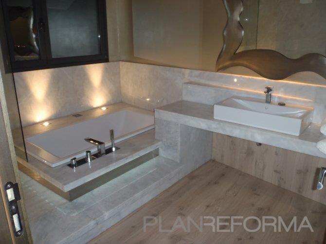 Baño Estilo contemporaneo Color rosa  diseñado por cesar | Gremio | Copyright SI SOY EL DUEÑO DE LA FOTO POR REALIZAR LA OBRA