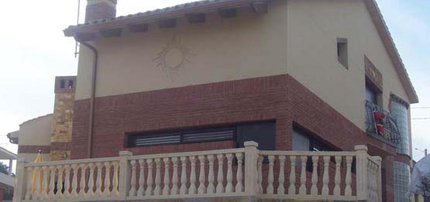 Exterior Estilo clasico Color ocre  diseñado por Abscisa Cataluña, s.l. | Gremio 