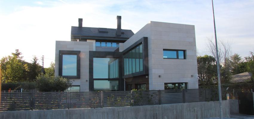 Exterior style contemporaneo color beige, gris  diseñado por Future Technologies SL | Interiorista 