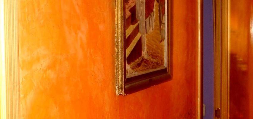 Pasillo Estilo clasico Color ocre, verde  diseñado por Pintores Juan Jimenez | Gremio | Copyright Pintores Juan Jimenez