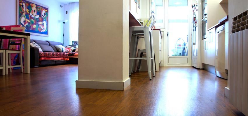 Comedor, Cocina, Salon Estilo contemporaneo Color rojo, marron, blanco  diseñado por ARQUIVOLTA | Arquitecto Técnico | Copyright Imatge d'Arquivolta