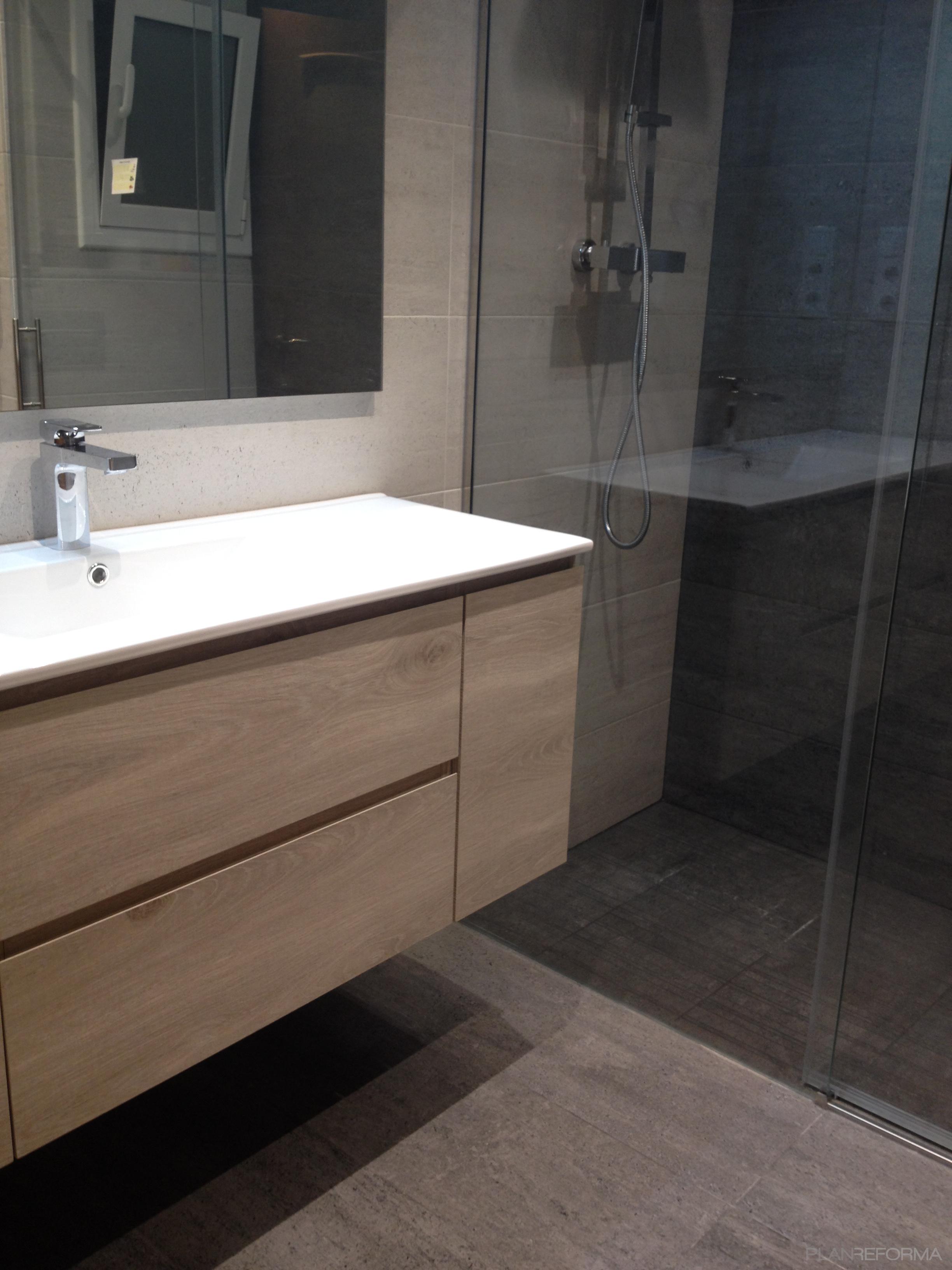 Baño Estilo contemporaneo Color beige, marron, blanco  diseñado por Tilcara Sur | Gremio | Copyright si
