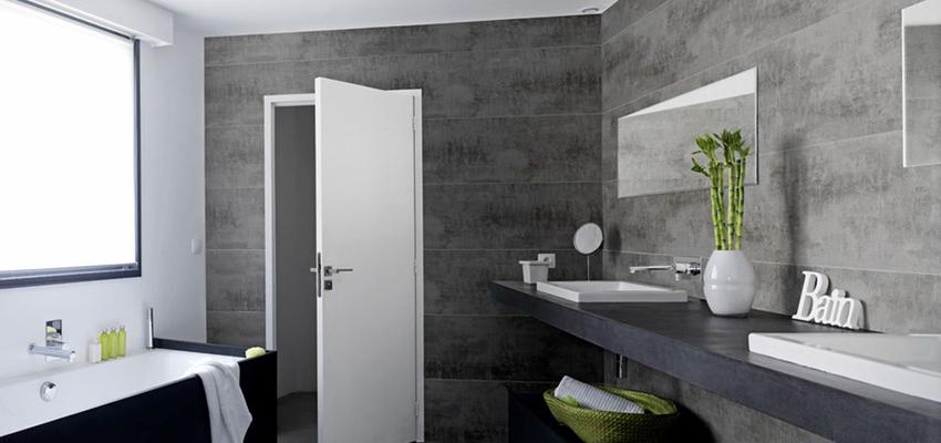 Baño Estilo moderno Color blanco, gris, gris  diseñado por Fernando Pardo | Gremio 