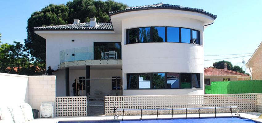 Exterior Estilo mediterraneo Color verde, gris  diseñado por EDIFICACIA ARQUITECTURA SLP | Arquitecto | Copyright sí