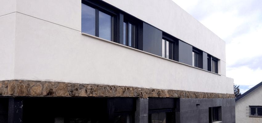 Exterior Estilo mediterraneo Color verde, gris  diseñado por EDIFICACIA ARQUITECTURA SLP | Arquitecto | Copyright sí