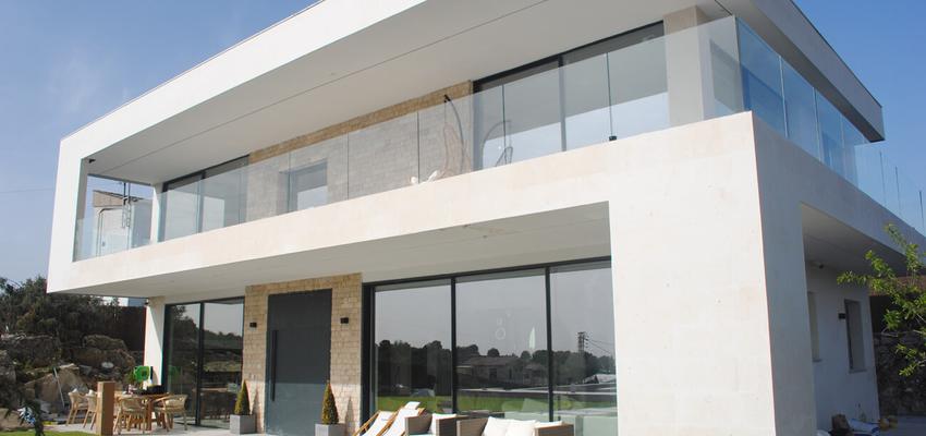 Exterior Estilo vanguardista Color verde, gris  diseñado por EDIFICACIA ARQUITECTURA SLP | Arquitecto | Copyright sí