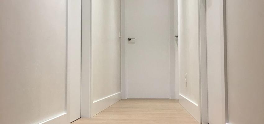 Pasillo Estilo moderno Color blanco, bronce  diseñado por David | Gremio | Copyright espacioparalelo