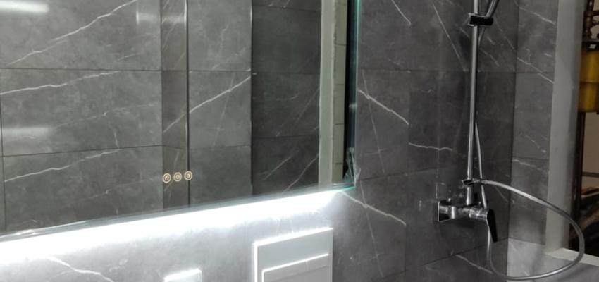 Baño Estilo moderno Color marron, blanco, gris  diseñado por Qoriwasibcn | Reformista, constructor | Copyright Propia