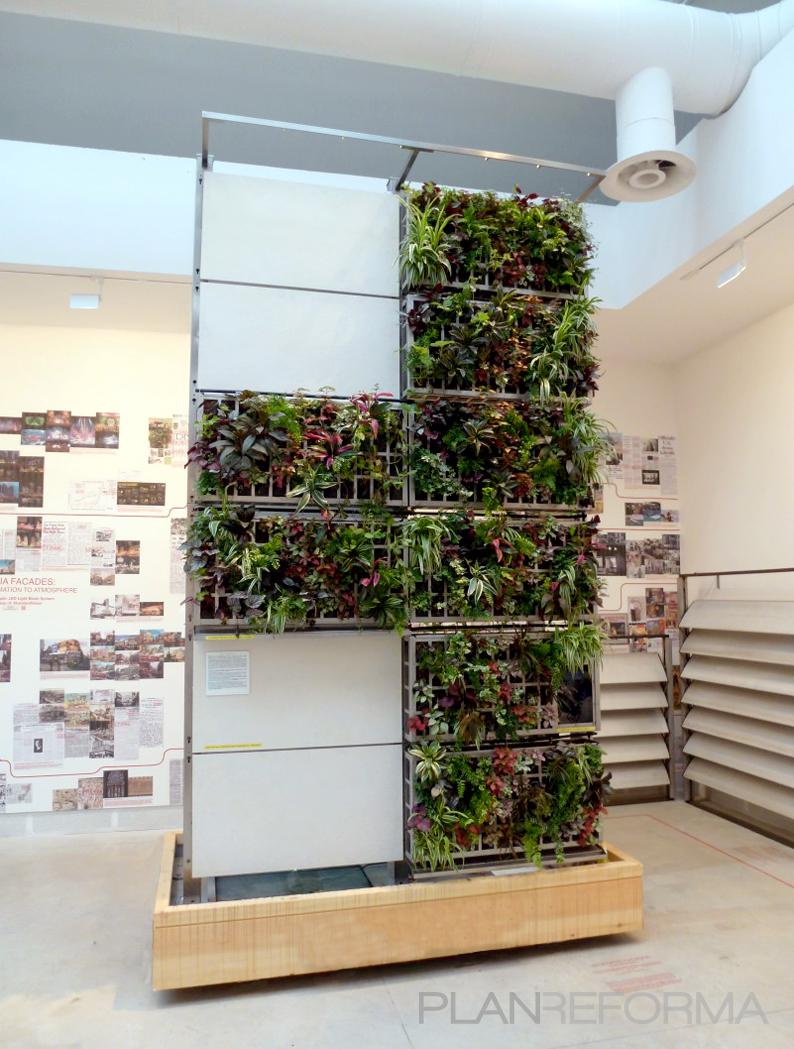 Oficina, Tienda style contemporaneo color verde, marron  diseñado por Teresa Plata - AIR GARDEN | Arquitecto Técnico 