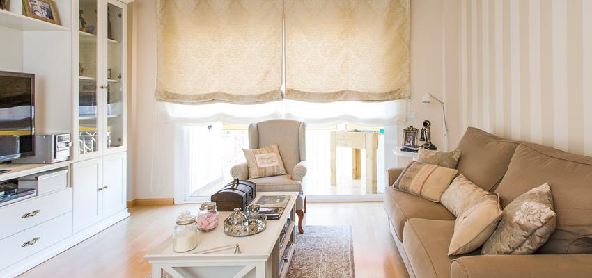 Salon Estilo clasico Color beige, marron, blanco  diseñado por Margarida Muñoz | Decorador | Copyright Proyecto de decoración integral realizado por Margarida Muñoz.  (Fotografía: Davide Pellegrini)