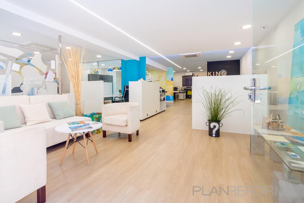 Oficina Estilo moderno Color beige  diseñado por Controller arquitectura e ingeniería | Ingeniero 