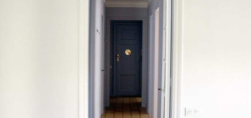 Pasillo style clasico color gris, gris, plateado  diseñado por Estudio Interiores-Pablo Téllez | Interiorista | Copyright Fotografía de Pablo Téllez