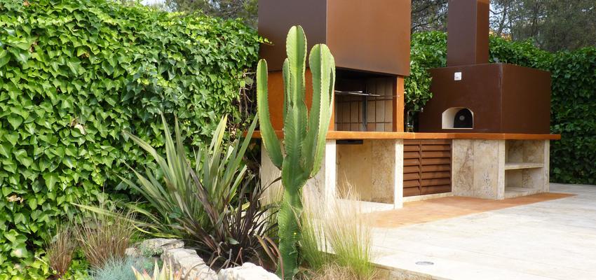 Patio, Exterior, Jardin style mediterraneo color verde, beige, marron, marron, blanco  diseñado por Eva Vidal Mateu - Taller de Paisatge | Paisajista 