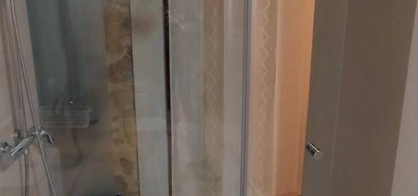 Baño Estilo contemporaneo Color bronce  diseñado por DML REFORMAS Y PROYECTOS SL | Reformista, constructor | Copyright Reforma de baño