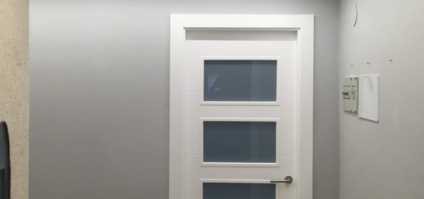 Pasillo Estilo clasico Color blanco  diseñado por Diginova live your home | Gremio | Copyright Live Digi Nova