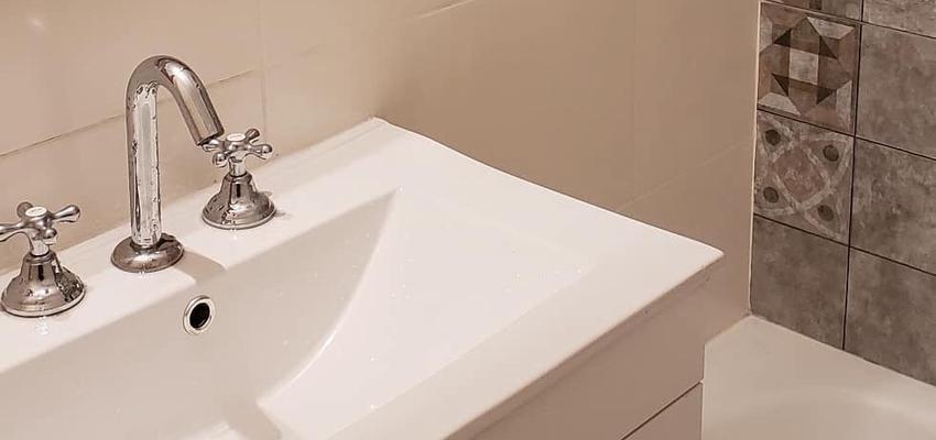 Baño Estilo moderno Color beige, blanco  diseñado por Diginova live your home | Gremio | Copyright Diginova