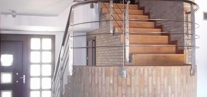 Escalera Estilo contemporaneo Color marron, marron, blanco  diseñado por NAVARRO Y PAMPLONA ARQUITECTOS, S.L.P. | Arquitecto | Copyright Propiedad de Navarro y Pamplona Arquitectos S.L.P.