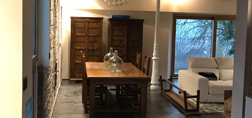 Comedor Estilo eclectico Color beige, marron, gris  diseñado por Métricâ Zero | Reformista, constructor 