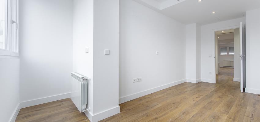 Dormitorio Estilo moderno Color azul cielo, blanco, plateado  diseñado por DCORE | Arquitecto | Copyright DCORE