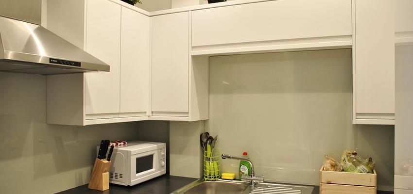 Cocina Estilo moderno Color verde, blanco, gris  diseñado por Archirent | Gremio 