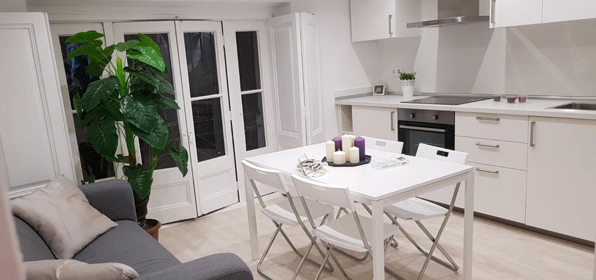 Cocina Estilo moderno Color beige, blanco, gris  diseñado por Wasi Studio & Reformas | Gremio 