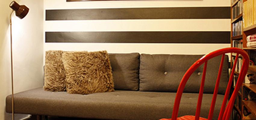 Salon Estilo kitsch Color rojo, marron, blanco, negro  diseñado por Victoria Aragonés Gomá | Arquitecto | Copyright Victoria Aragonés