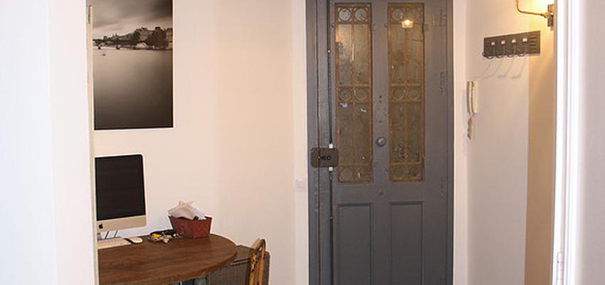 Recibidor Estilo tradicional Color marron, beige, gris  diseñado por Puzzle Urbano | Arquitecto Técnico 