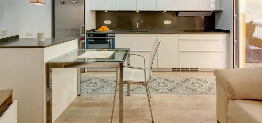 Cocina, Lavadero, Salon Estilo contemporaneo Color beige, gris, plateado  diseñado por Puzzle Urbano | Arquitecto Técnico 