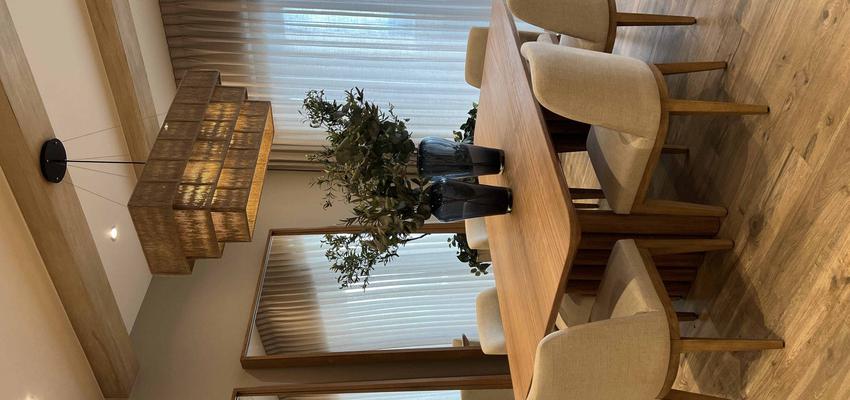 Comedor, Cocina Estilo contemporaneo Color ocre, marron oscuro, beige  diseñado por Victoria Plascencia Diseño de Interiores Los Cabos | Interiorista 