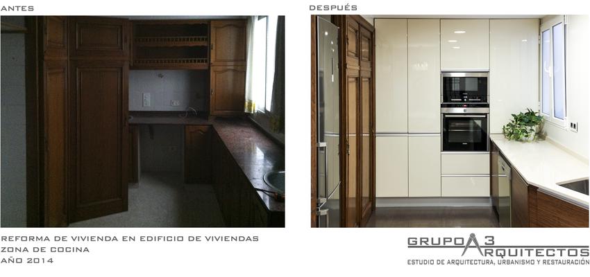 Cocina style contemporaneo color marron, marron, blanco  diseñado por Miguel Angel Puchades | Arquitecto | Copyright GrupoA3Arquitectos