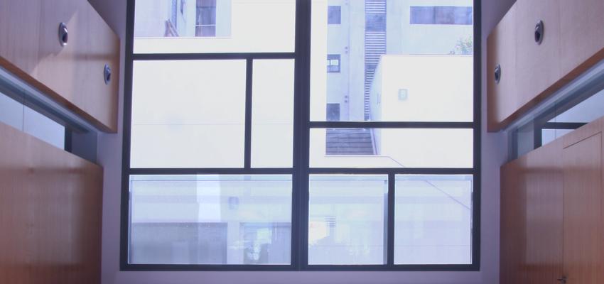 Recibidor, Salon style moderno color ocre  diseñado por b43 arquitectos | Arquitecto 