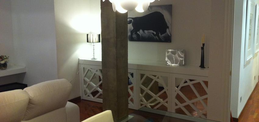 Comedor, Salon Estilo contemporaneo Color beige, blanco, bronce  diseñado por Sergio Castro | Reformista, constructor | Copyright Sergio Castro