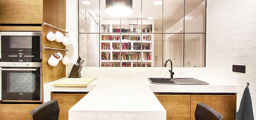 Cocina style tradicional color marron, blanco, gris  diseñado por Arquitectos Madrid 2.0 | Arquitecto 