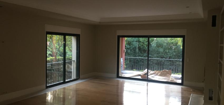 Salon Estilo clasico Color beige, beige  diseñado por Miguel Ángel Alonso Otondo | Gremio 