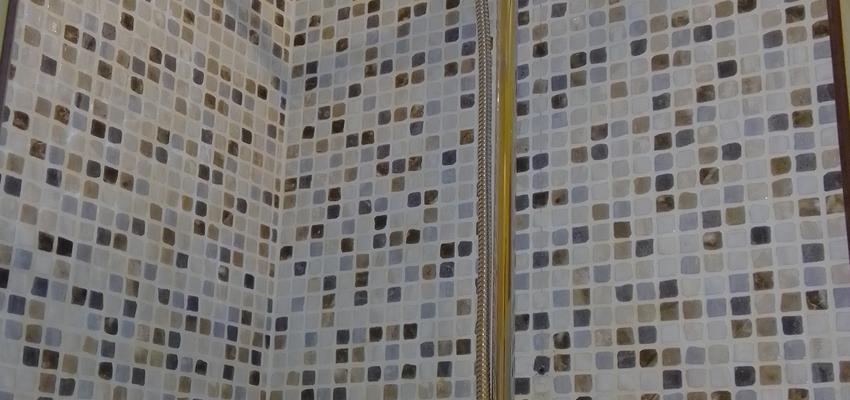 Baño Estilo clasico Color verde  diseñado por Raul Otero de la Peña | Gremio | Copyright Raul Otero de la Peña