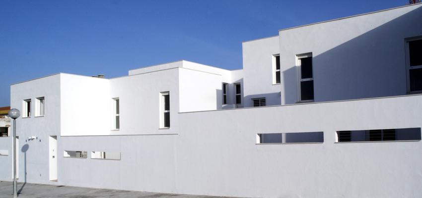 Exterior style moderno color blanco  diseñado por svs arquitectos | Arquitecto 