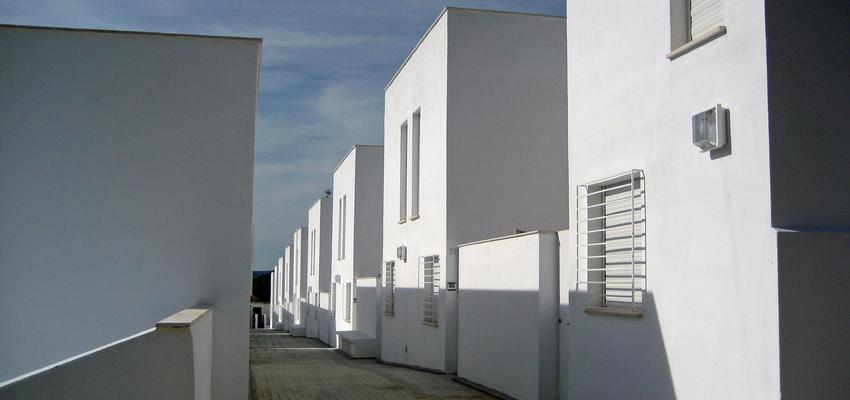 Exterior style moderno color blanco  diseñado por svs arquitectos | Arquitecto 