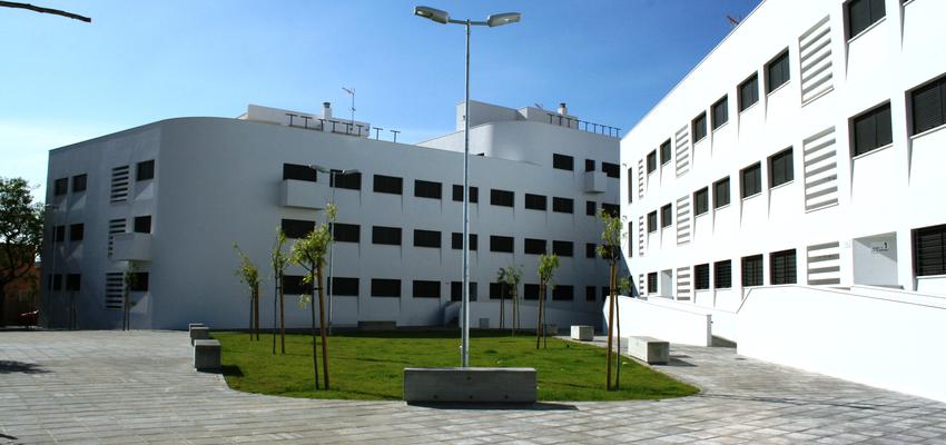 Exterior style moderno color blanco  diseñado por svs arquitectos | Arquitecto 