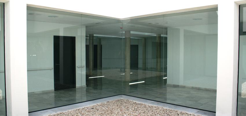 Exterior style moderno color blanco  diseñado por svs arquitectos | Arquitecto 