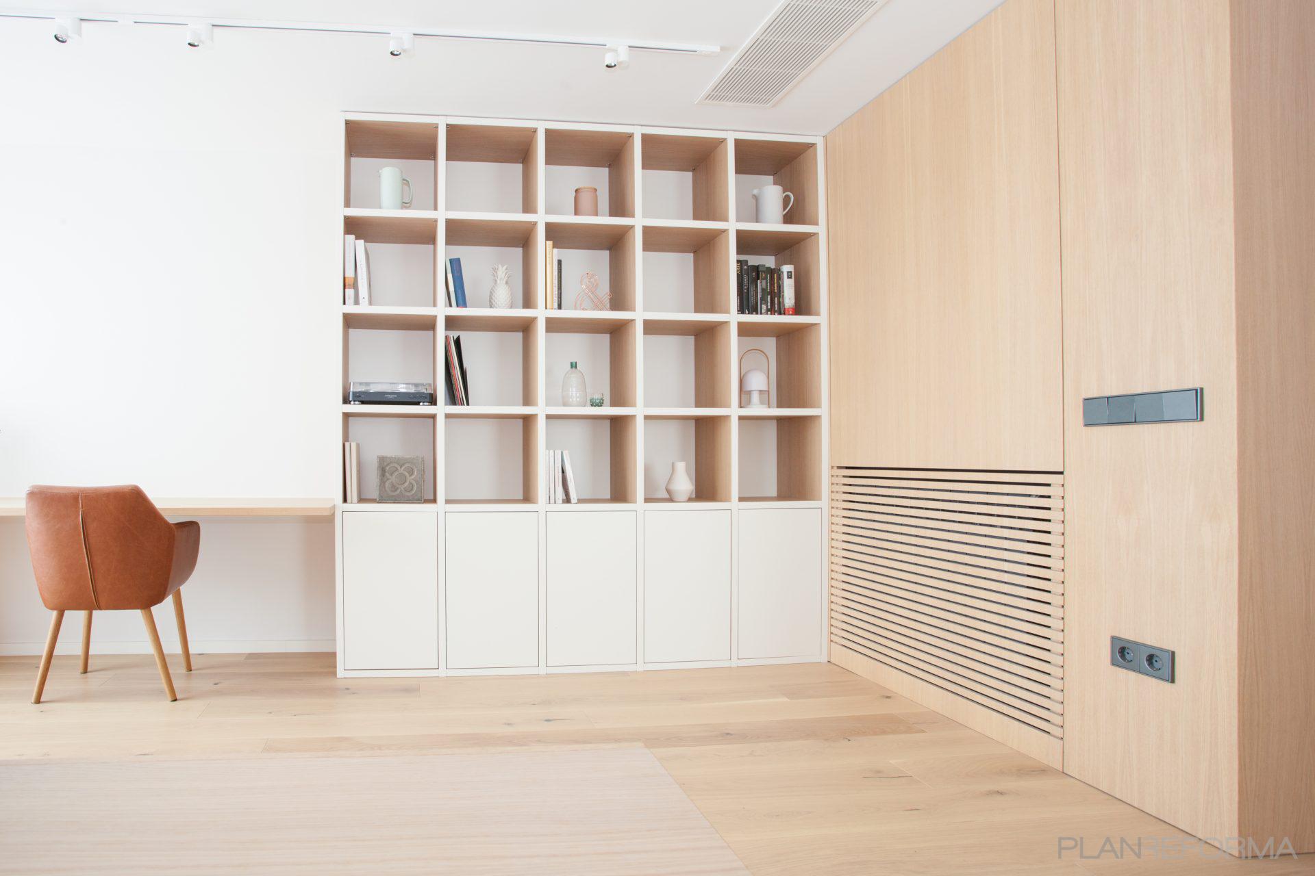 Estudio, Salon, Oficina Estilo moderno Color marron, beige, blanco  diseñado por PERSPECTIVA MOMA | Interiorista | Copyright PERSPECTIVA MOMA