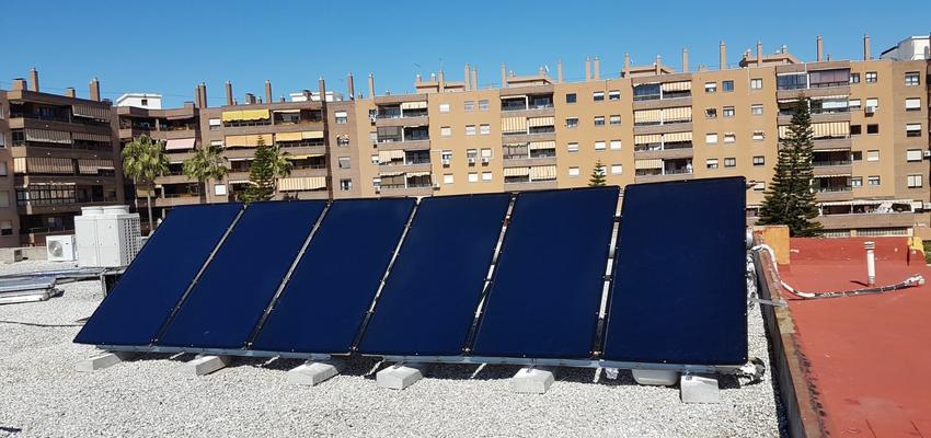 Exterior Estilo moderno Color amarillo  diseñado por LA PLACA ROTA | Gremio | Copyright SI