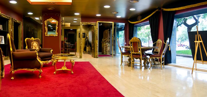 Tienda style clasico color rojo, turquesa, beige, marron, negro, dorado  diseñado por ENRIQUE REYES  | Gremio | Copyright propietario