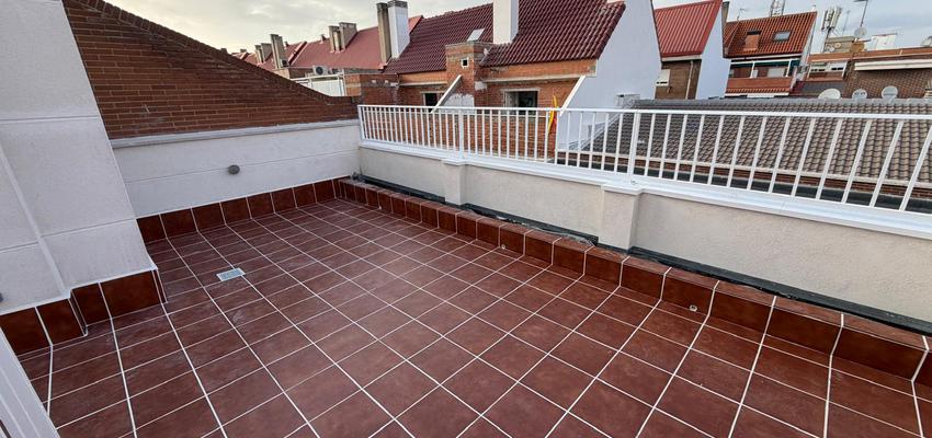 Terraza Estilo tradicional Color bronce  diseñado por EON | Reformista, constructor | Copyright EON