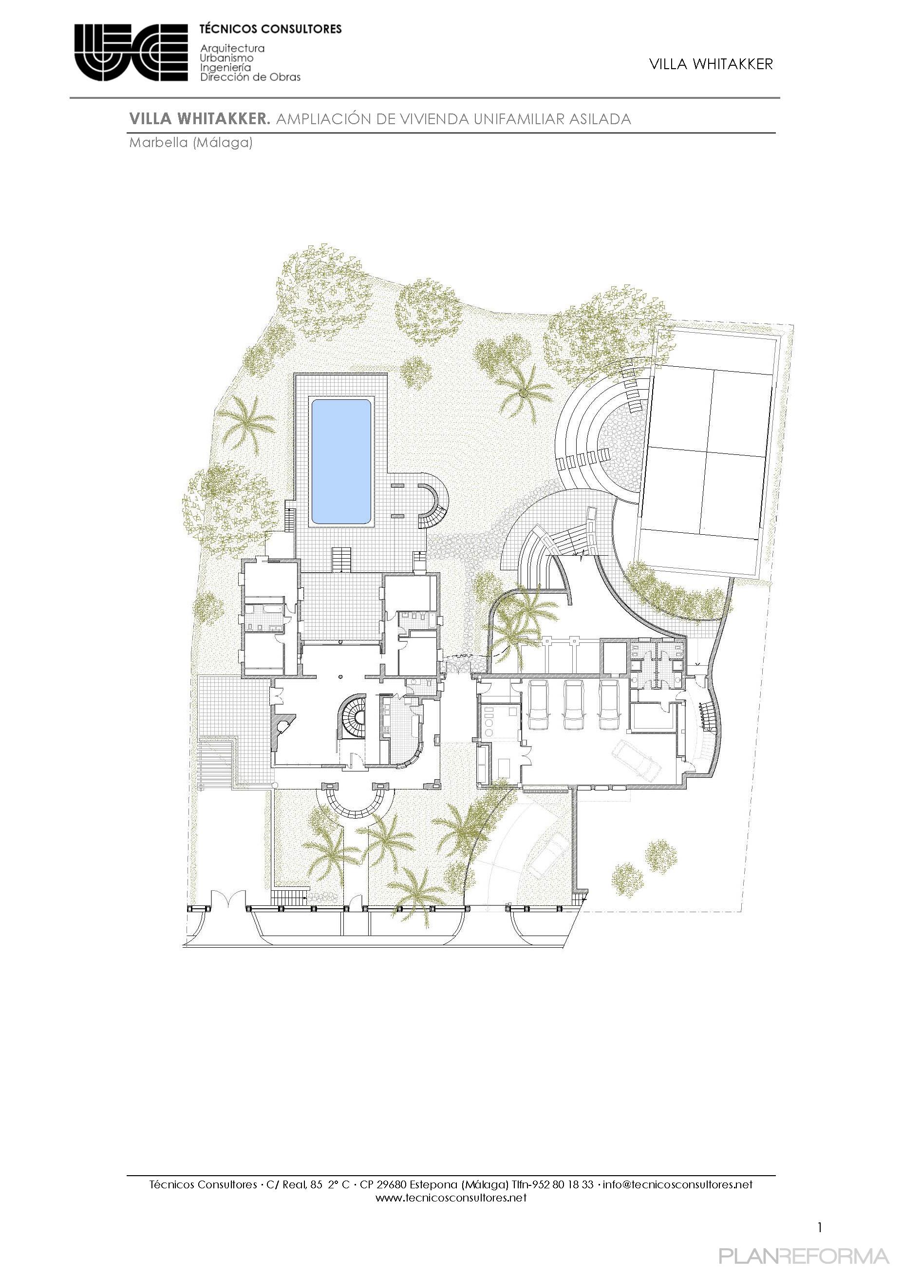 Exterior style clasico color verde, azul, blanco, gris, gris, negro  diseñado por Técnicos Consultores. Estudio de Arquitectura | Arquitecto 
