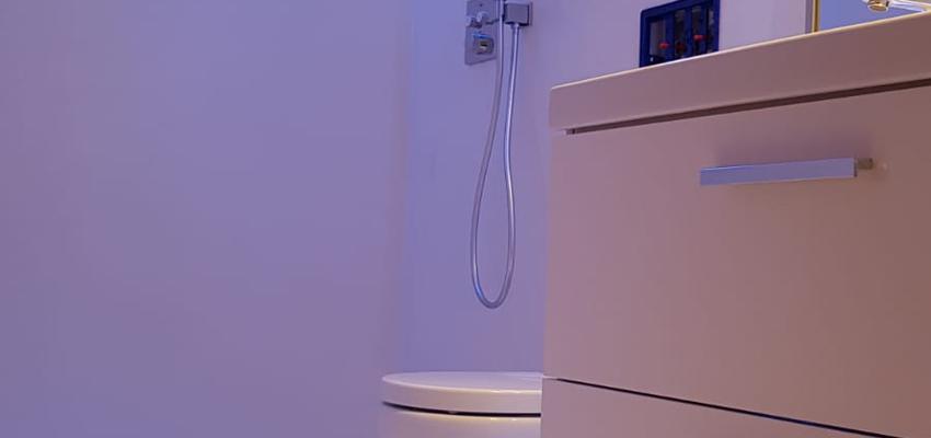 Baño, Dormitorio Estilo mediterraneo Color rosa  diseñado por Fermix construcciones | Gremio | Copyright Fermix construcciones