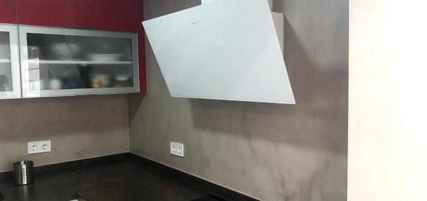 Cocina Estilo mediterraneo Color beige, plateado  diseñado por Fermix construcciones s.l | Gremio | Copyright Fermix construcciones s.l