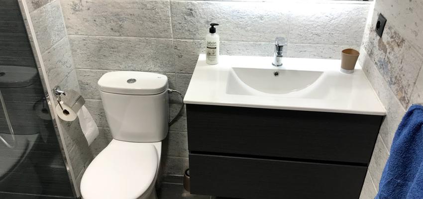 Baño Estilo moderno Color gris  diseñado por Fermix construcciones s.l | Gremio | Copyright Fermix construcciones s.l