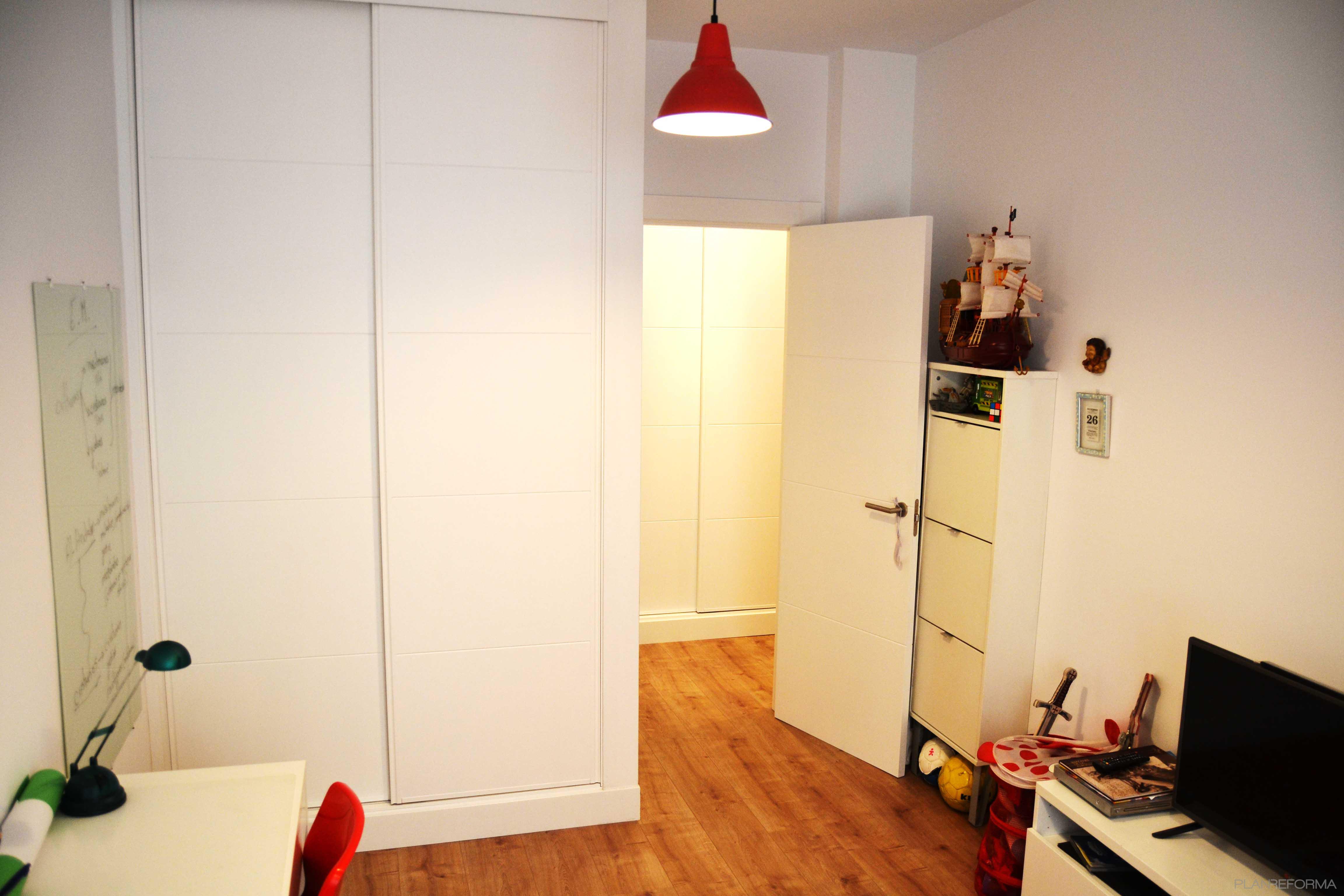 Dormitorio, Niños style moderno color marron, blanco  diseñado por Cube Proyectos | Arquitecto | Copyright Cube Proyectos